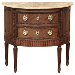 Commodes and Chests of Drawers