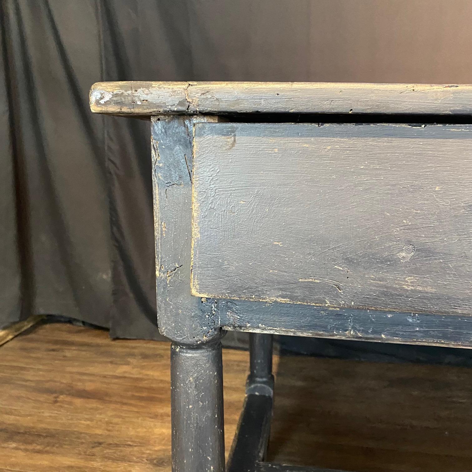 Antique French Louis XVI Schreibtisch, Konsole, oder Kücheninsel im Zustand „Gut“ im Angebot in Hopewell, NJ