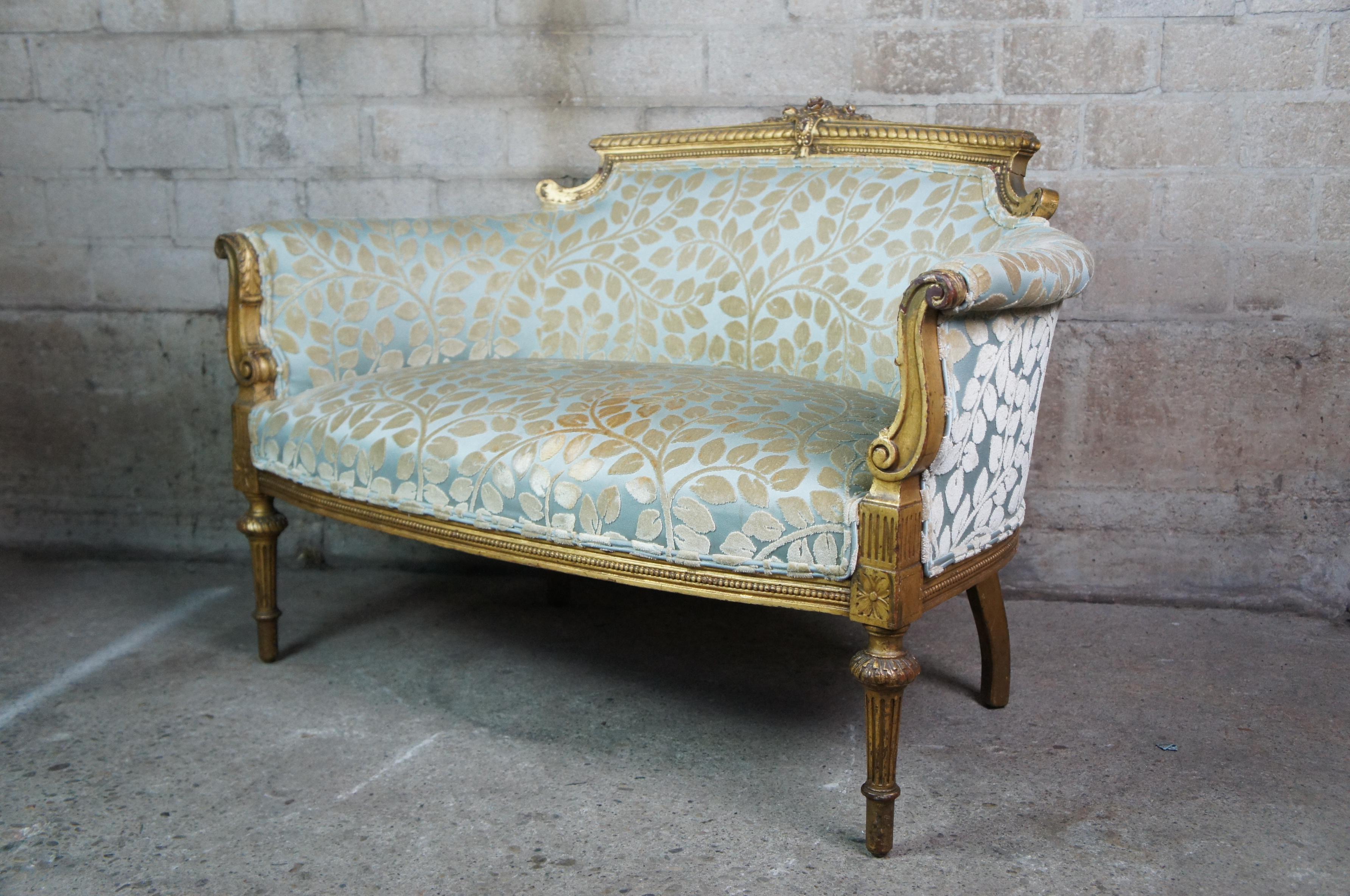 Antique French Louis XVI Diminutive Carved Giltwood Parlor Settee Bench Seat In Good Condition In Dayton, OH