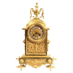 Antike französische Louis-XVI-Uhr aus vergoldeter Bronze