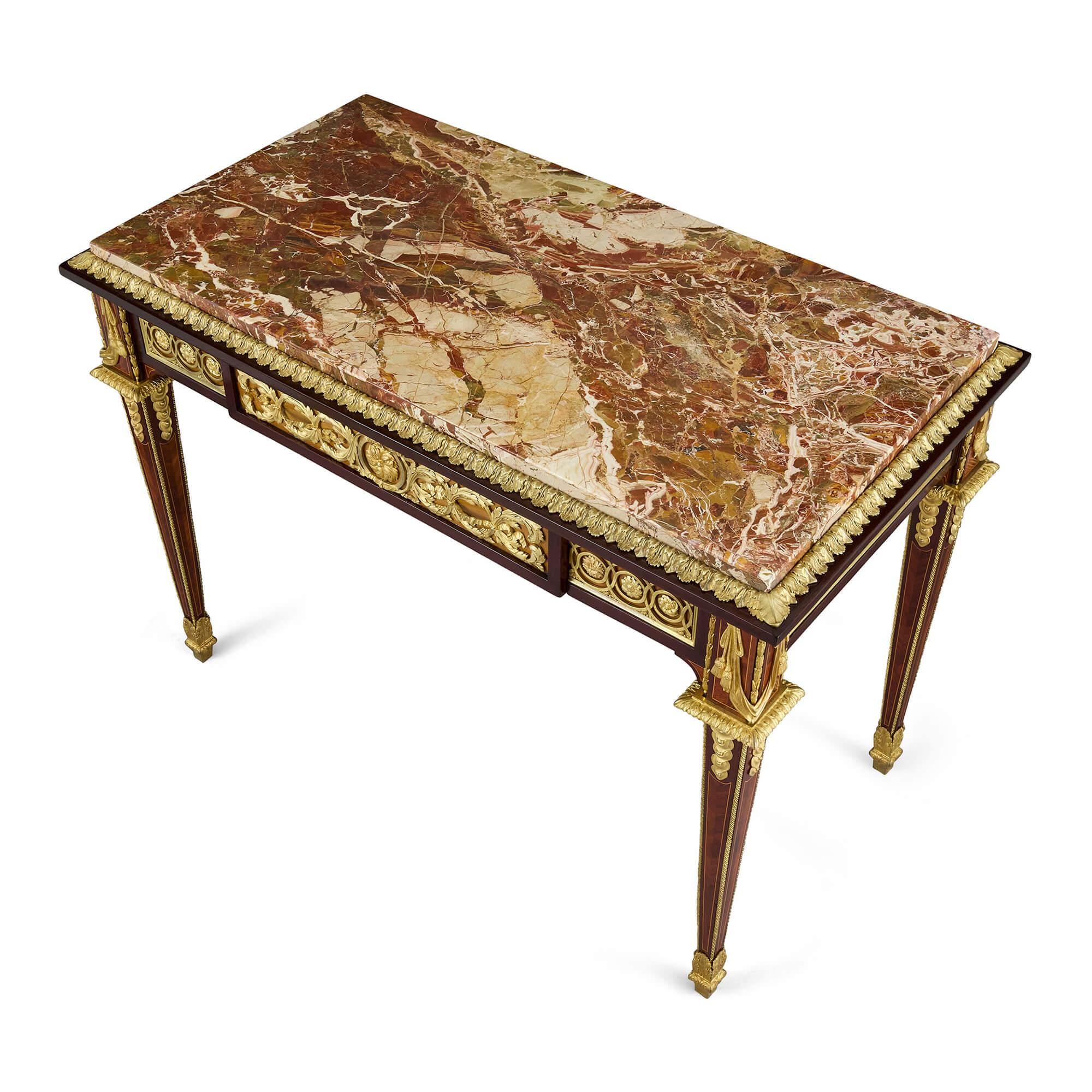 Sculpté Antique French Louis XVI Ormolu Marble Wood Centre Table en vente