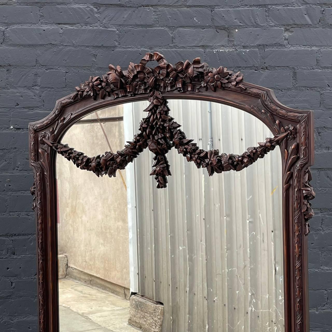Antique French Louis XVI Louis XVI-Style Console Table with Mirror In Good Condition For Sale In Los Angeles, CA