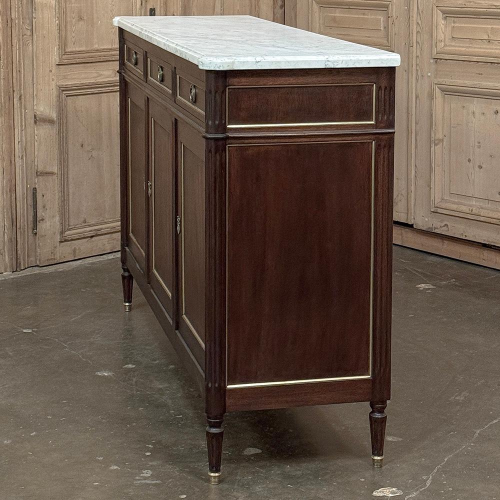 Antique French Louis XVI Buffet in mogano con marmo di Carrara in vendita 3