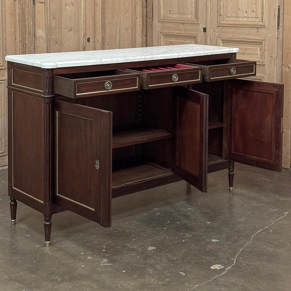 Antique French Louis XVI Buffet in mogano con marmo di Carrara in vendita 4