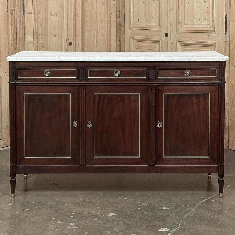 Francese Antique French Louis XVI Buffet in mogano con marmo di Carrara in vendita