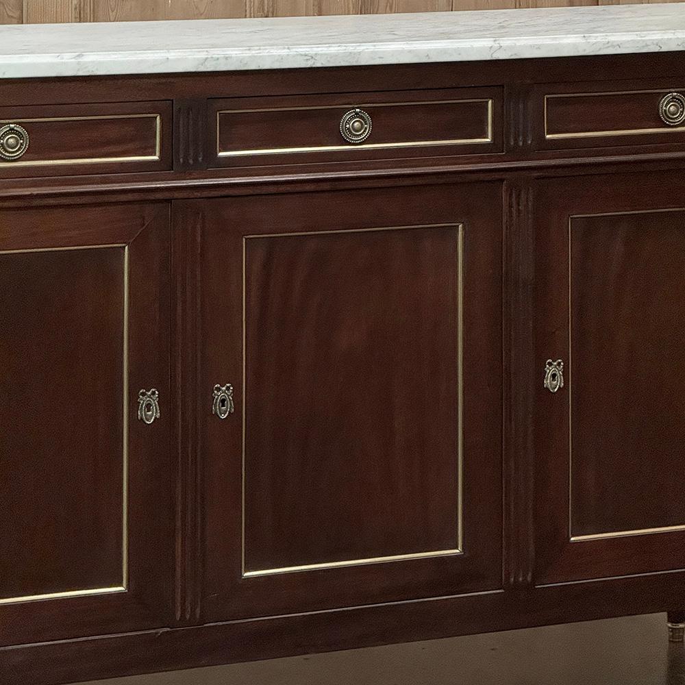 XX secolo Antique French Louis XVI Buffet in mogano con marmo di Carrara in vendita