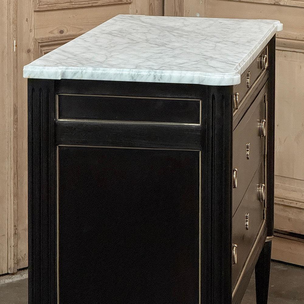 Antique French Louis XVI Mahogany Commode with Carrara Marble im Angebot 2