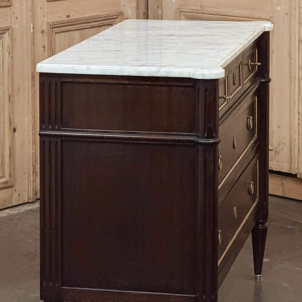 Antique French Louis XVI Mahogany Commode with Carrara Marble im Angebot 3
