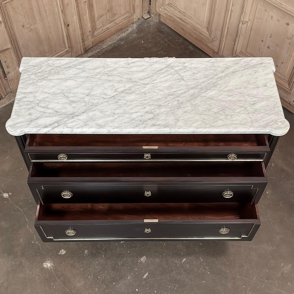 Antique French Louis XVI Mahogany Commode with Carrara Marble im Angebot 7