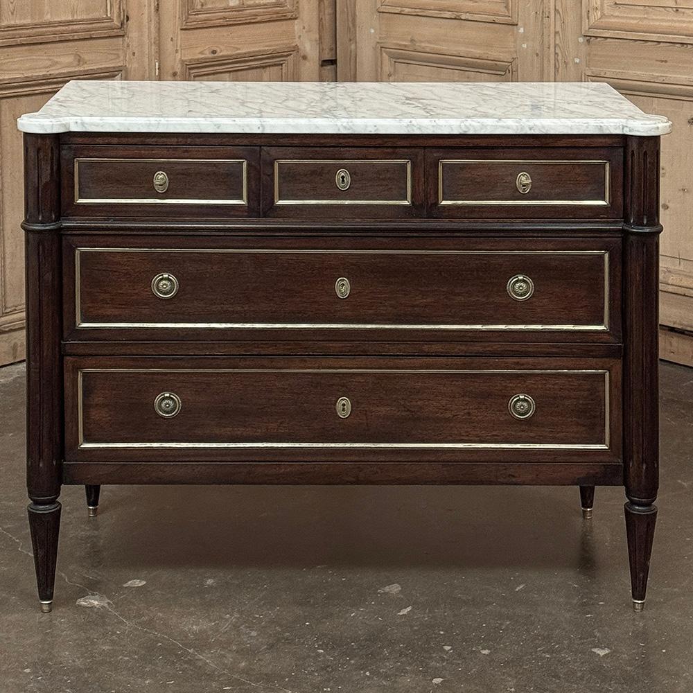 Antique French Louis XVI Mahogany Commode with Carrara Marble (Französisch) im Angebot