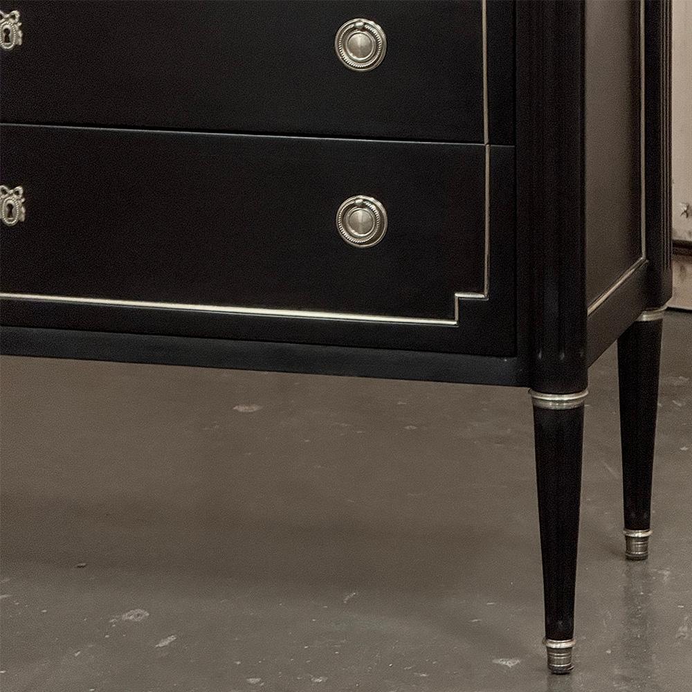 Antique French Louis XVI Mahogany Commode with Carrara Marble im Angebot 1
