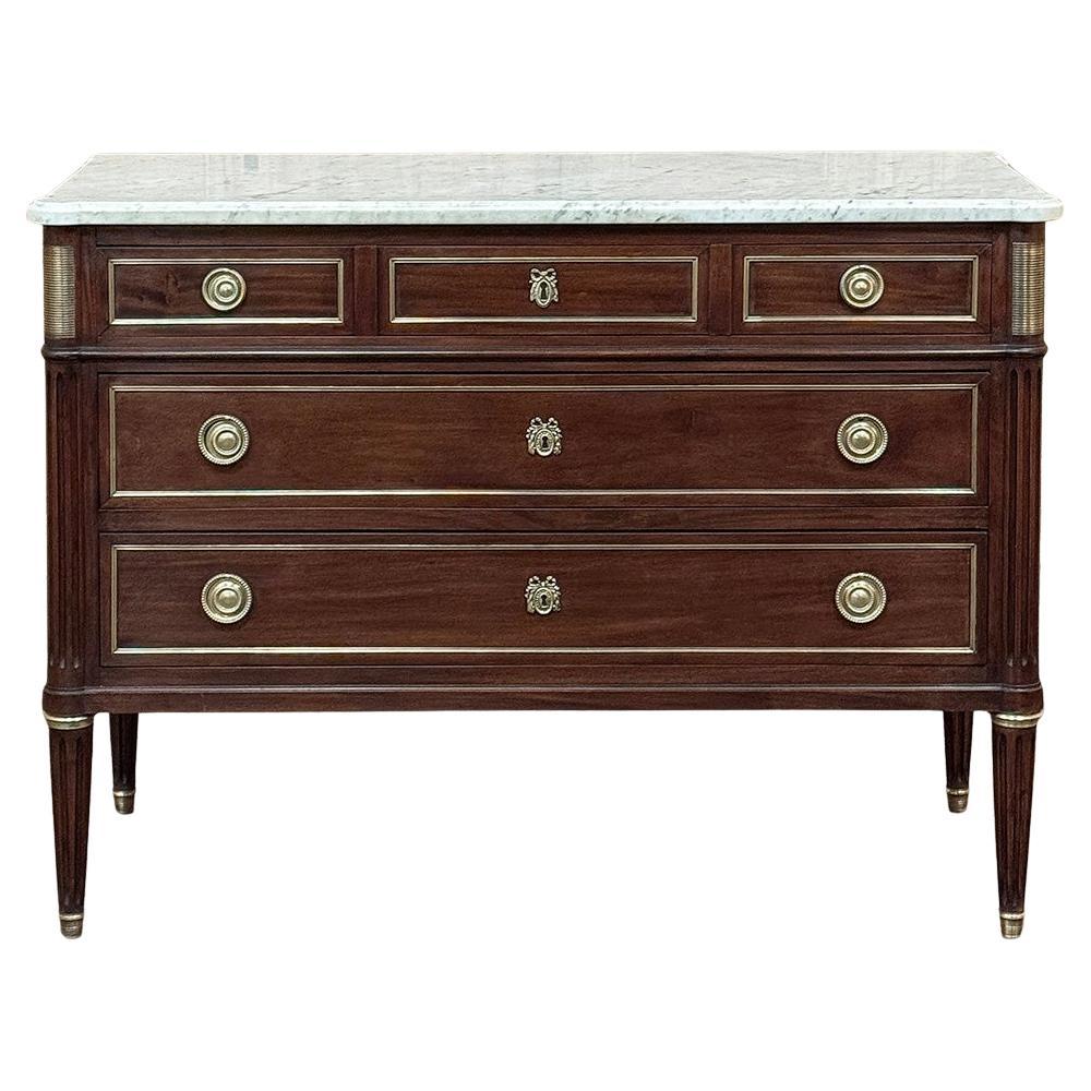 Ancienne commode française Louis XVI en acajou avec marbre de Carrare