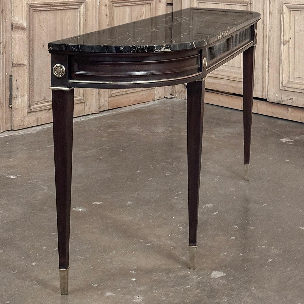 Antique French Louis XVI Console in mogano con marmo nero in vendita 4