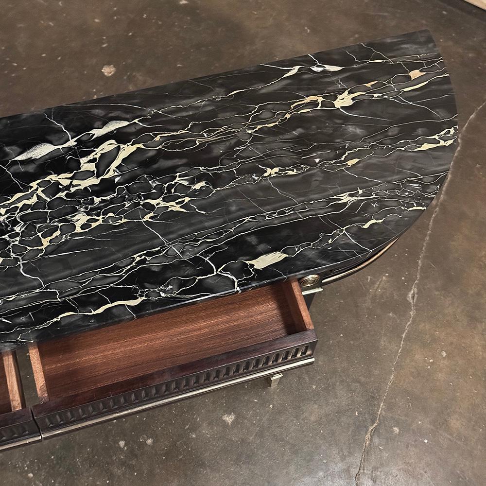 Antique French Louis XVI Console in mogano con marmo nero in vendita 10