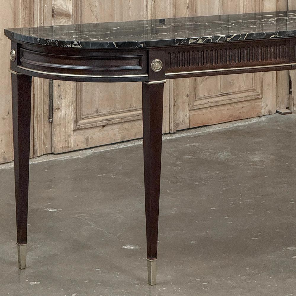 Fatto a mano Antique French Louis XVI Console in mogano con marmo nero in vendita