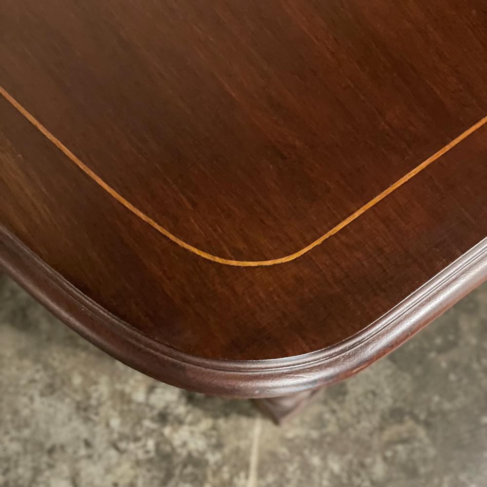 Antique French Louis XVI Tavolo da pranzo in mogano con Ormolu in vendita 1