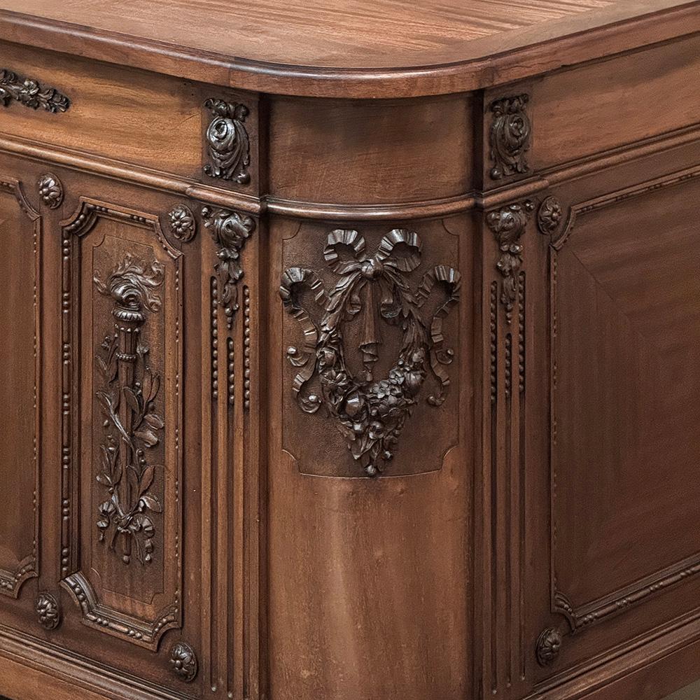 Antiguo Escritorio Ejecutivo Francés Luis XVI de Caoba en venta 12