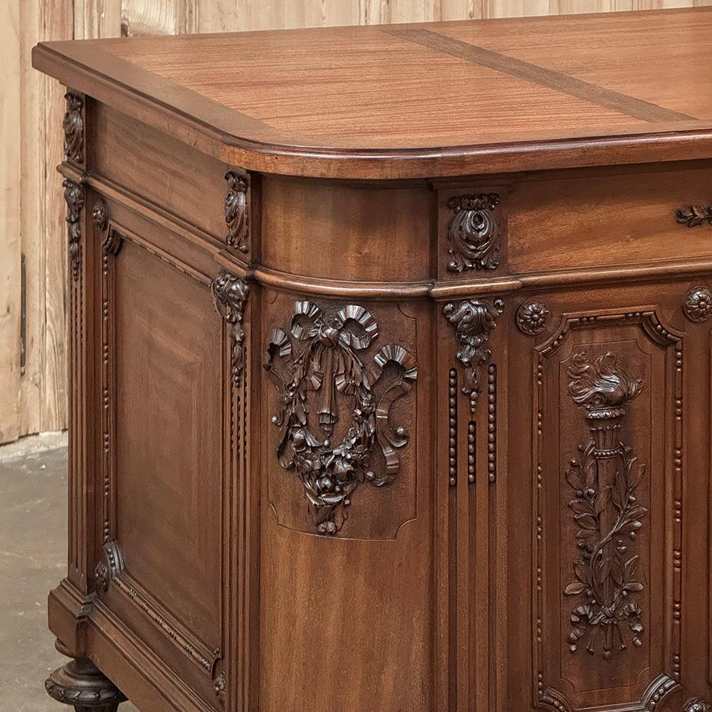 Antiguo Escritorio Ejecutivo Francés Luis XVI de Caoba en venta 3