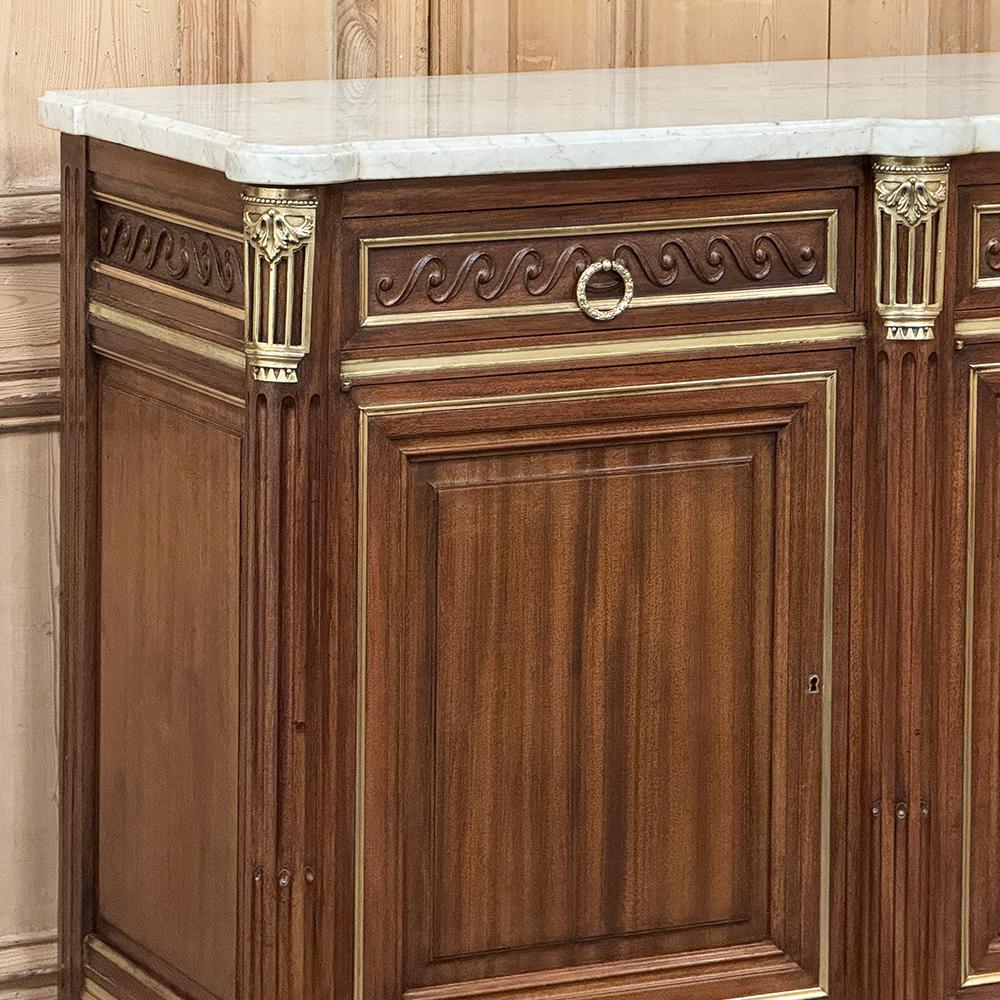 Antikes französisches Louis-XVI-Buffet aus Mahagoni mit Marmorplatte (Französisch) im Angebot