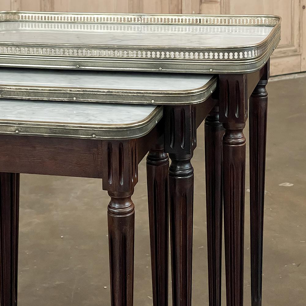 Antique French Louis XVI Mahogany Nesting Tables with Carrara Marble Tops For Sale 6