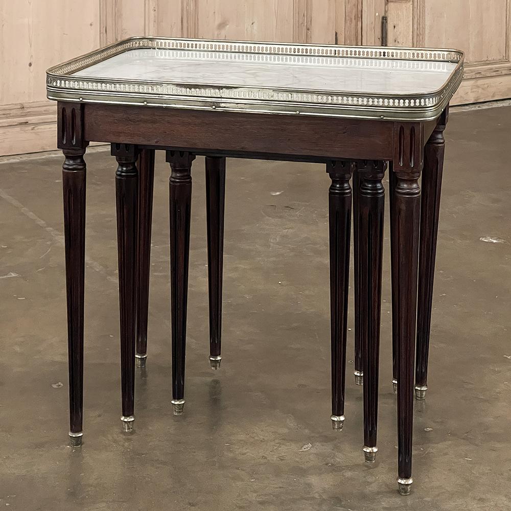 Antique French Louis XVI Mahogany Nesting Tables with Carrara Marble Tops For Sale 10