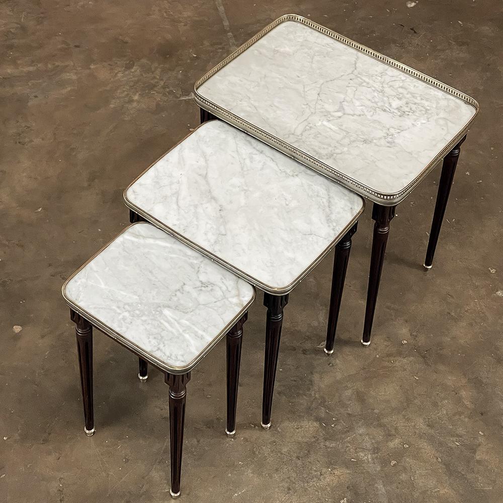 Antique French Louis XVI Mahogany Nesting Tables with Carrara Marble Tops For Sale 2
