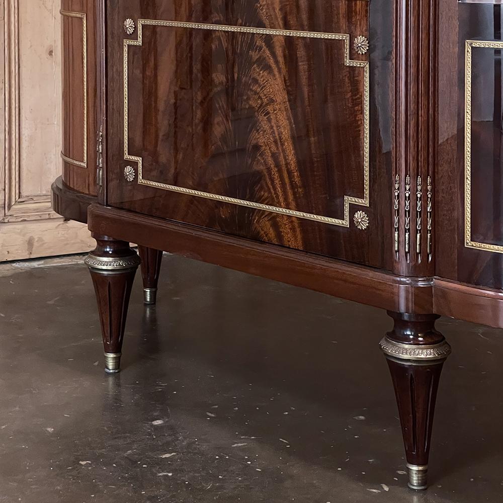 Antique French Louis XVI Mahogany Vitrine ~ Display Cabinet For Sale 12