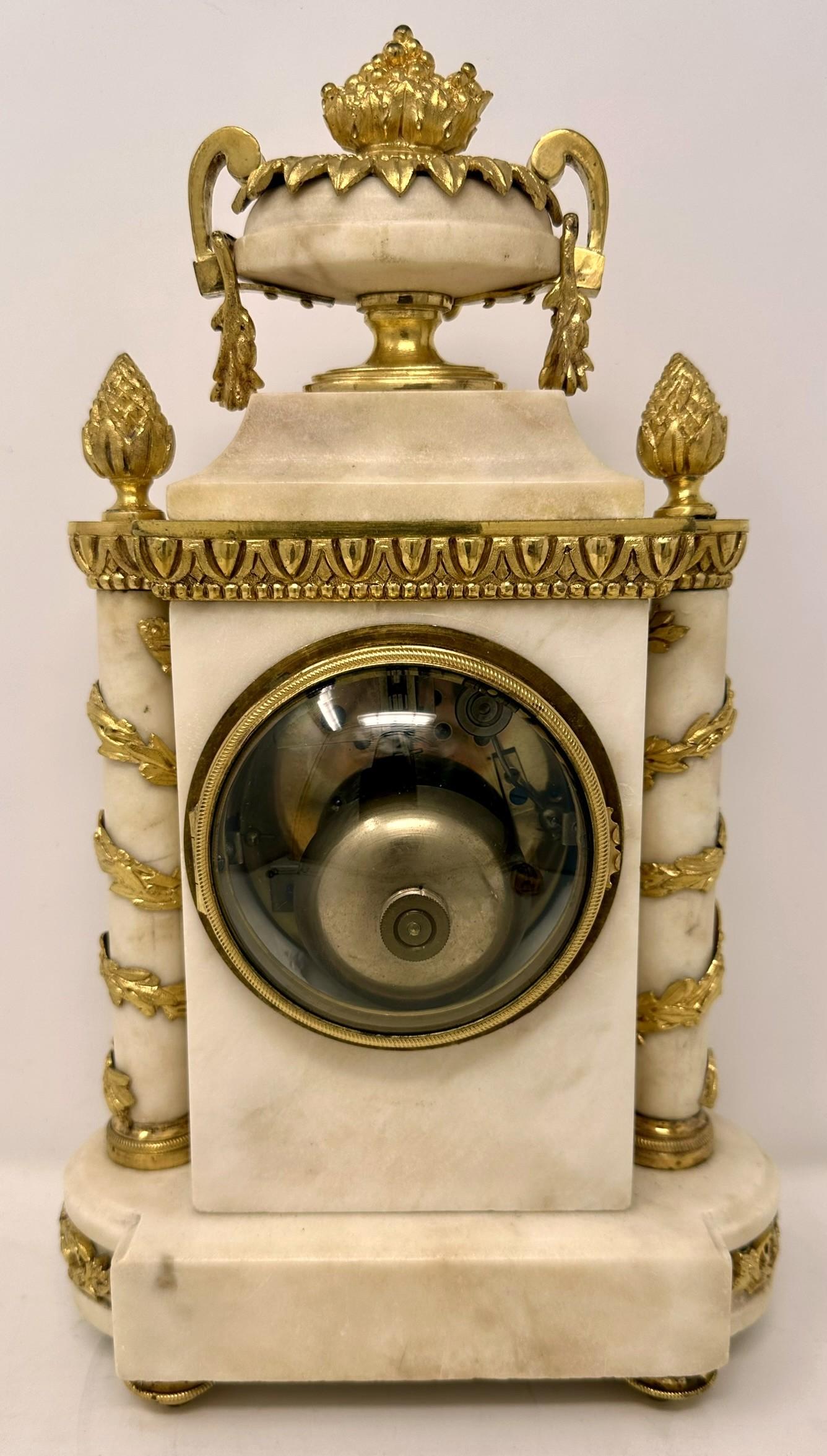 Antiguo Reloj Francés Luis XVI de Mármol y Bronce Dorado, Circa 1880-1890. en venta 2