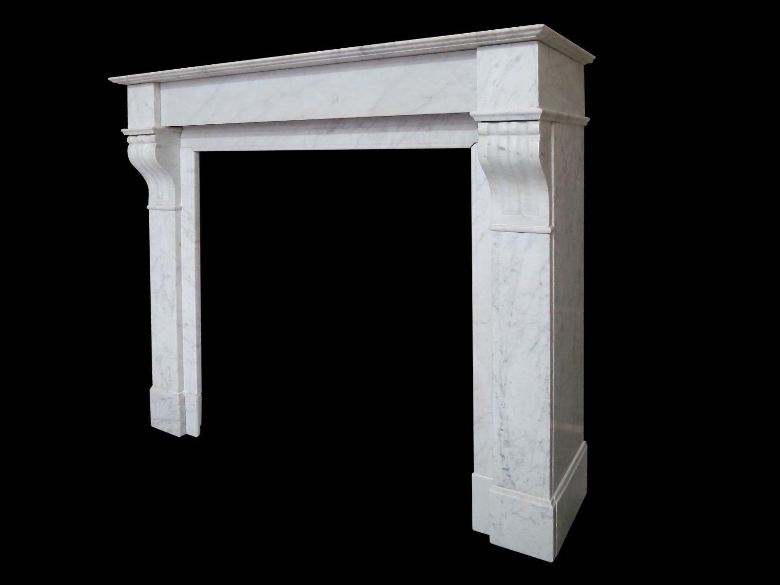 Antique French Louis XVI Marble Fireplace Mantel In Good Condition In London, GB
