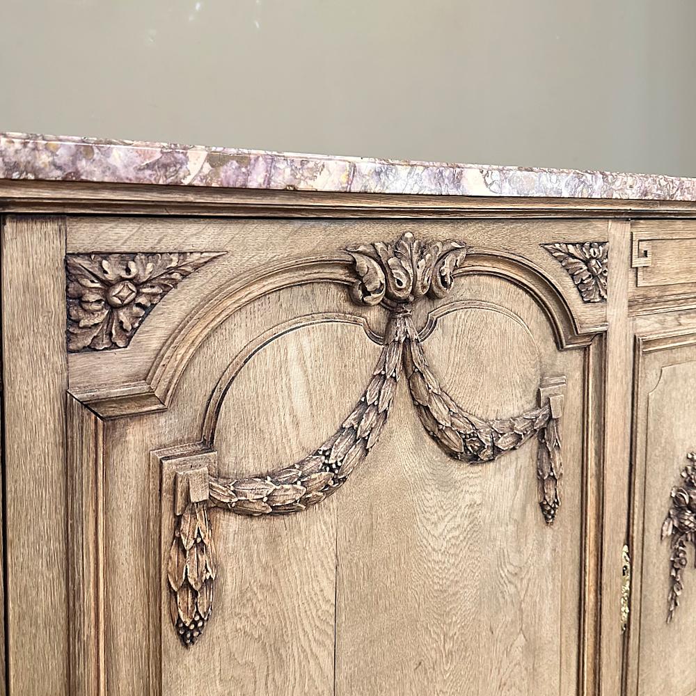 Antique French Louis XVI Buffet a gradini con piano in marmo in Oak striato in vendita 5