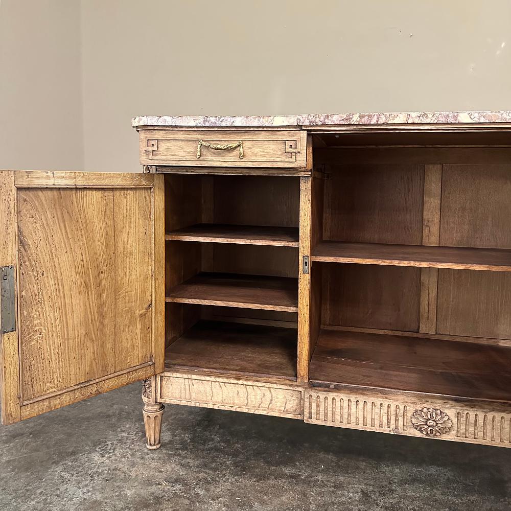 Antique French Louis XVI Buffet a gradini con piano in marmo in Oak striato in vendita 7