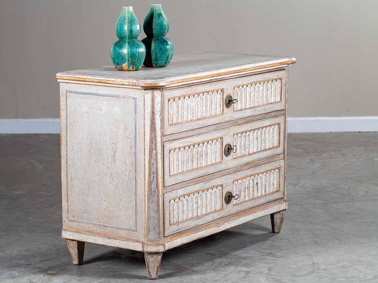 Antique French Louis XVI Neoclassical Painted Chest of Drawers, circa 1790 7