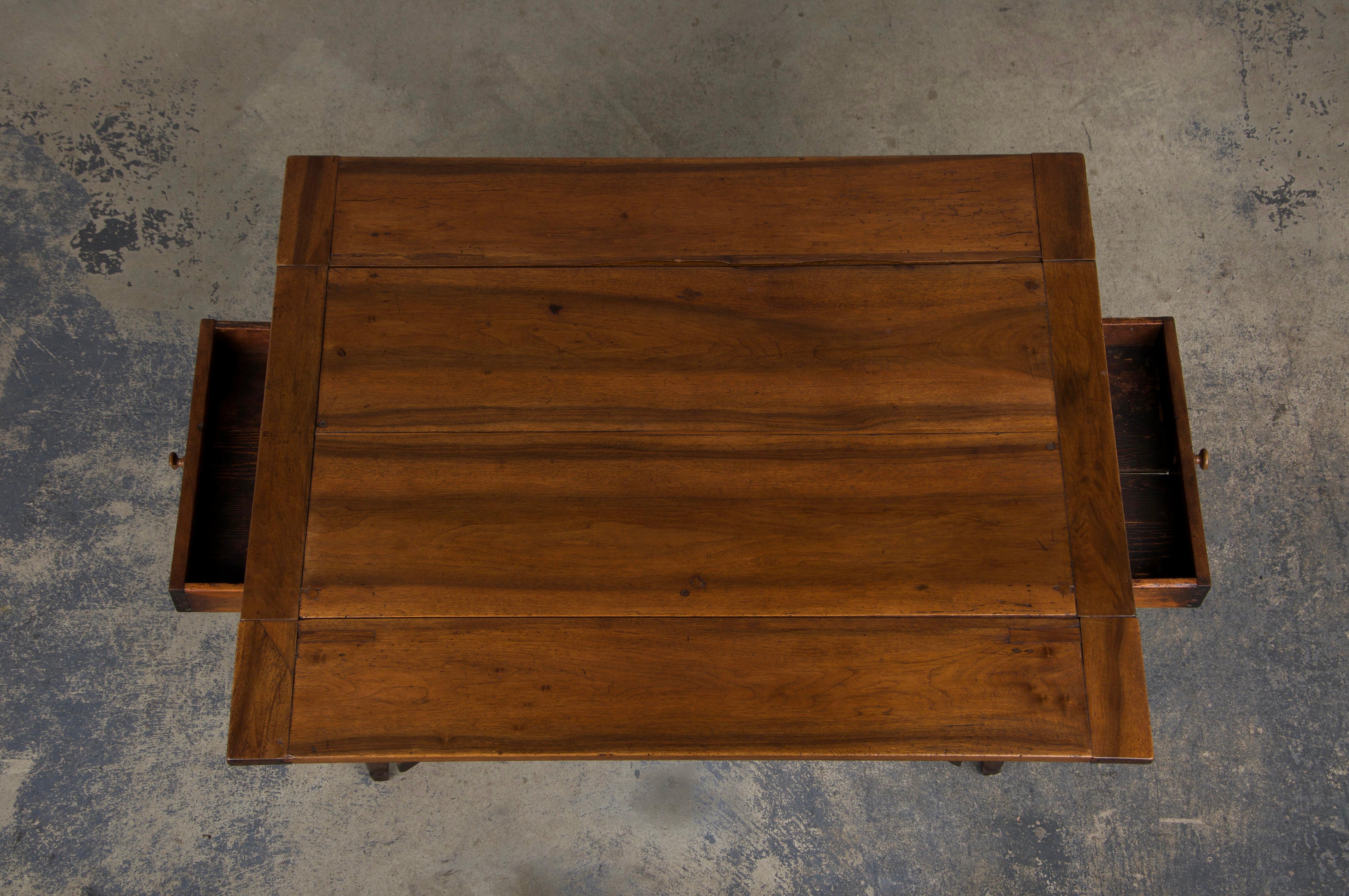 Ancienne table à abattant en noyer de style néoclassique Louis XVI français en vente 6