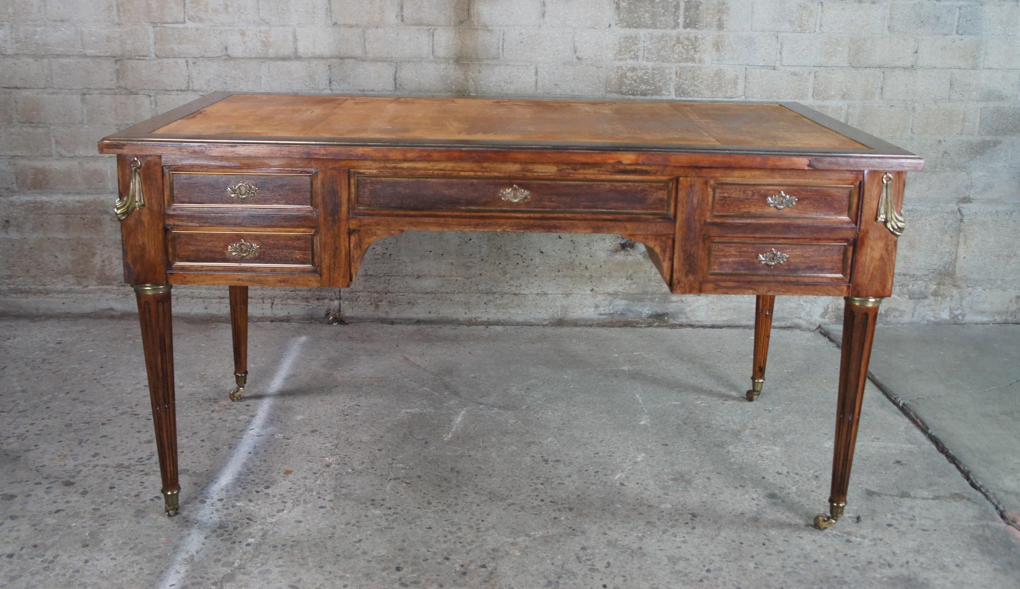 Antique French Louis XVI Neoclassical Walnut Directoire Executive Writing Desk 8