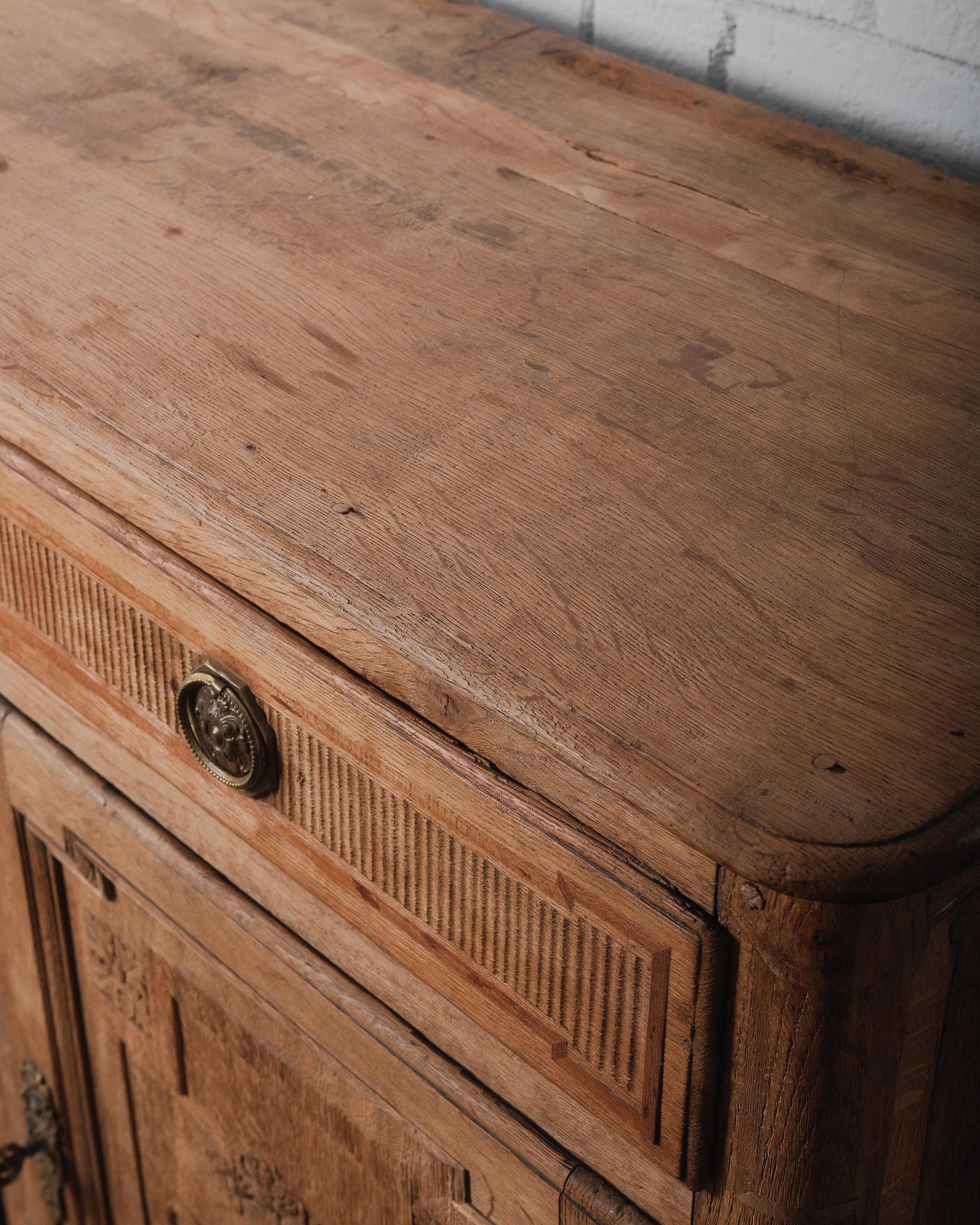 Antique French Louis XVI Oak Buffet with Hand-Carved Vase Motifs, Late 18th Cen For Sale 1