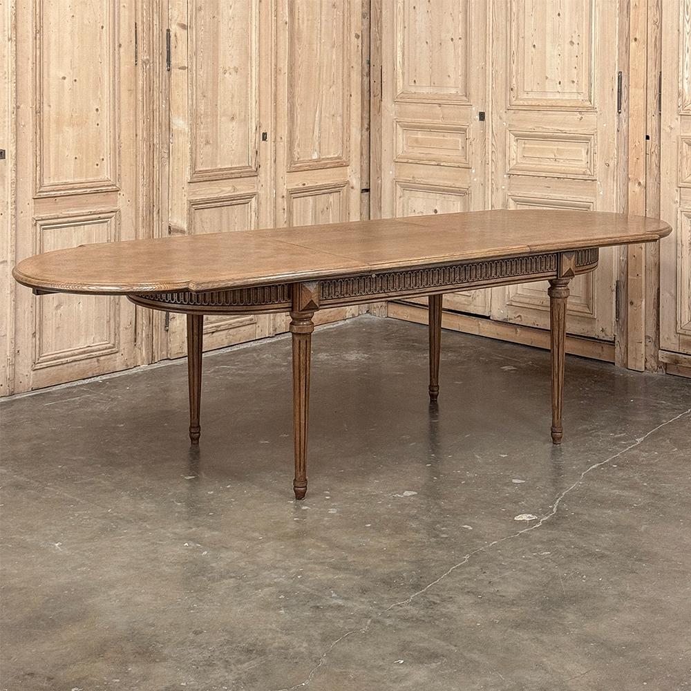 Antique French Louis XVI Oak Parquet Dining Table with Pop-Up Leaf In Good Condition For Sale In Dallas, TX
