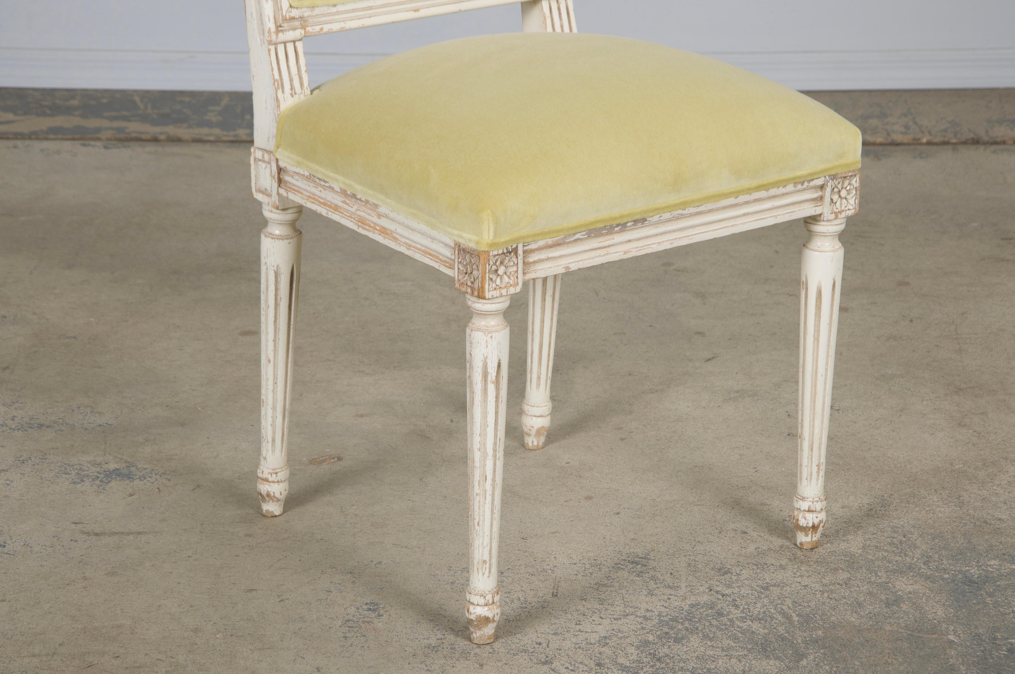 Antique French Louis XVI Painted Accent Chairs in Light Yellow - A Pair For Sale 4