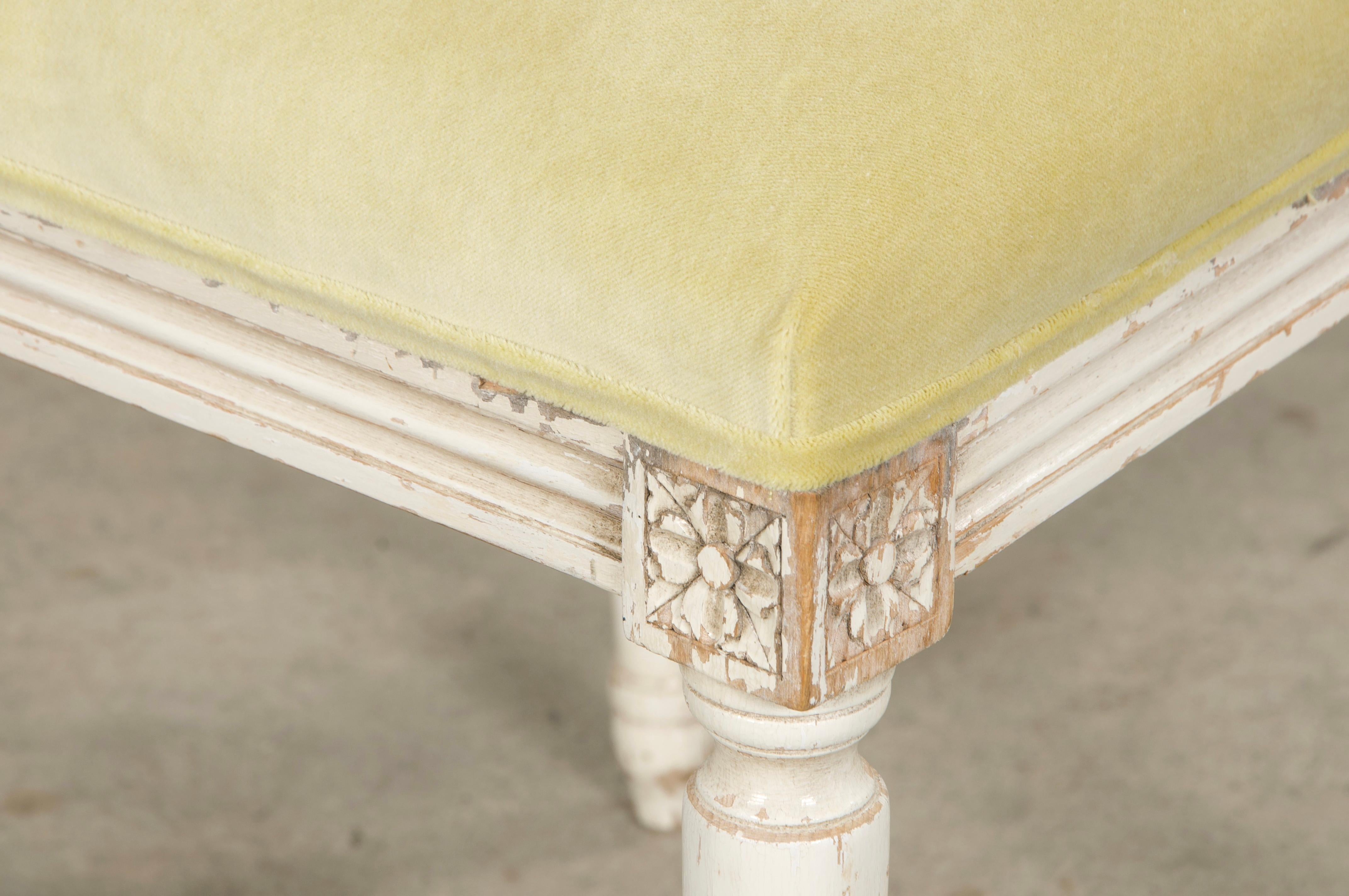 Antique French Louis XVI Painted Accent Chairs in Light Yellow - A Pair For Sale 11