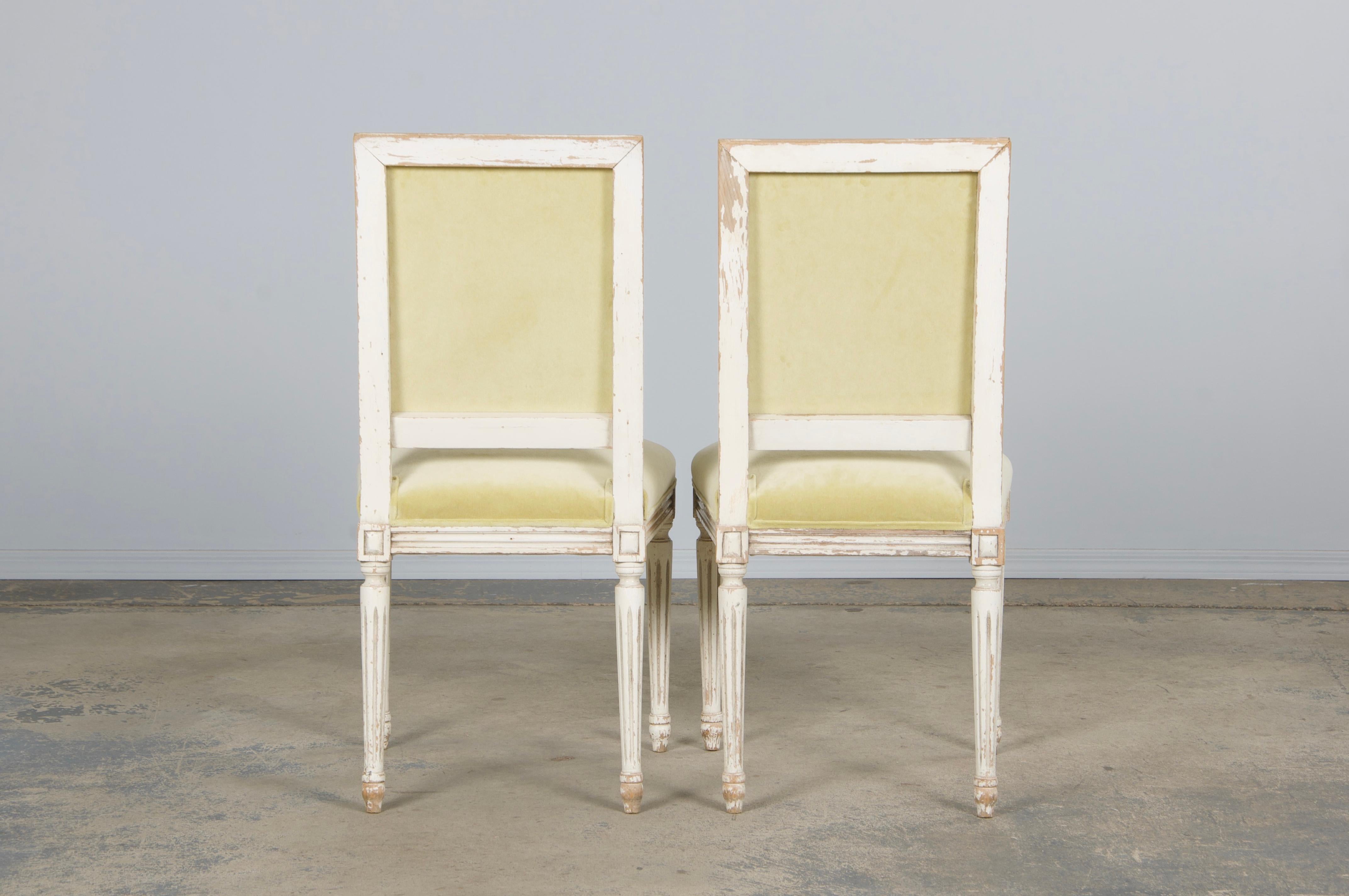Antique French Louis XVI Painted Accent Chairs in Light Yellow - A Pair For Sale 12