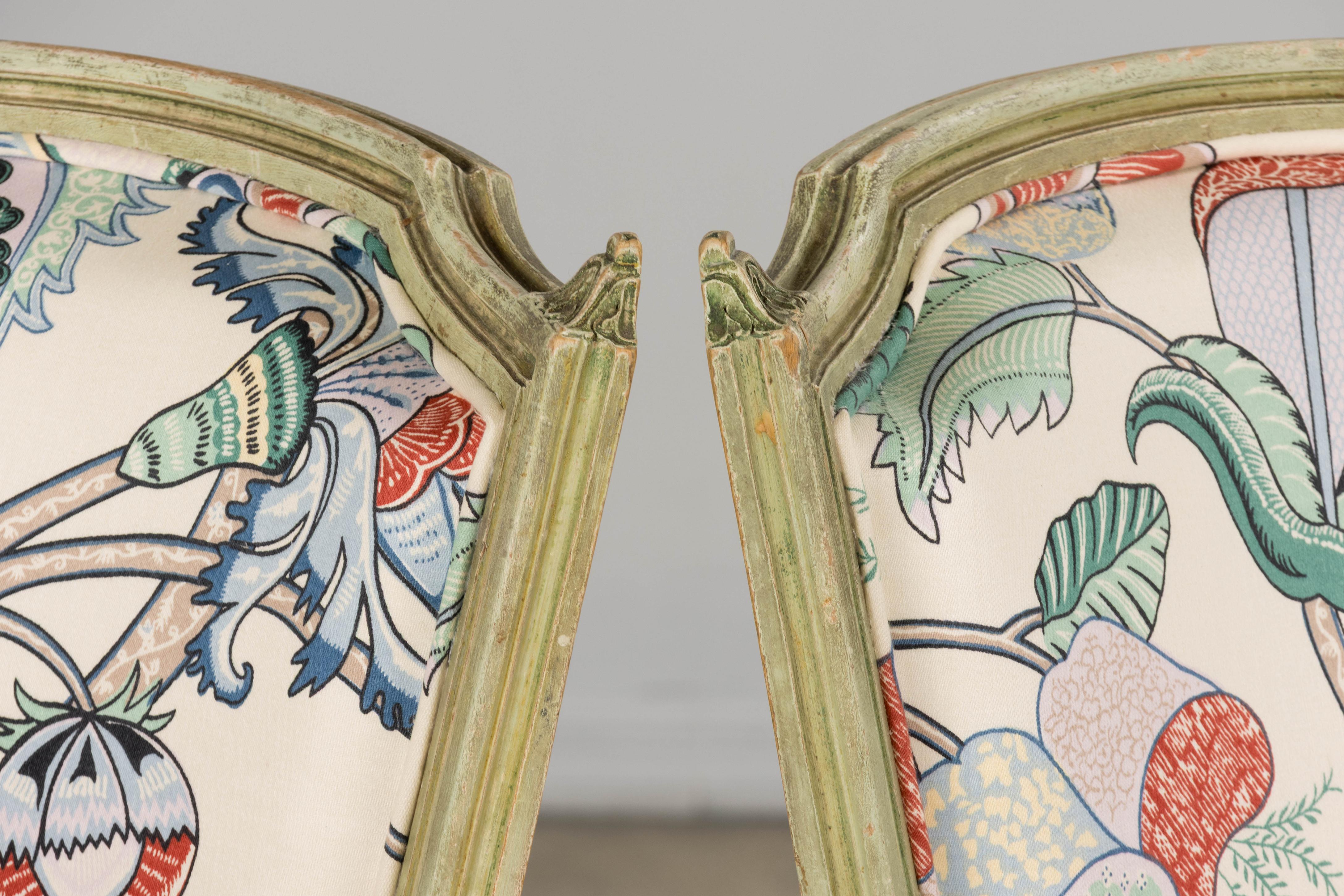 Antique French Louis XVI Painted Green Dining Chairs in Floral Fabric- Set of 6 in vendita 1