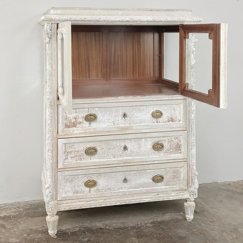 Antique French Louis XVI Painted Linen Chest In Good Condition In Dallas, TX