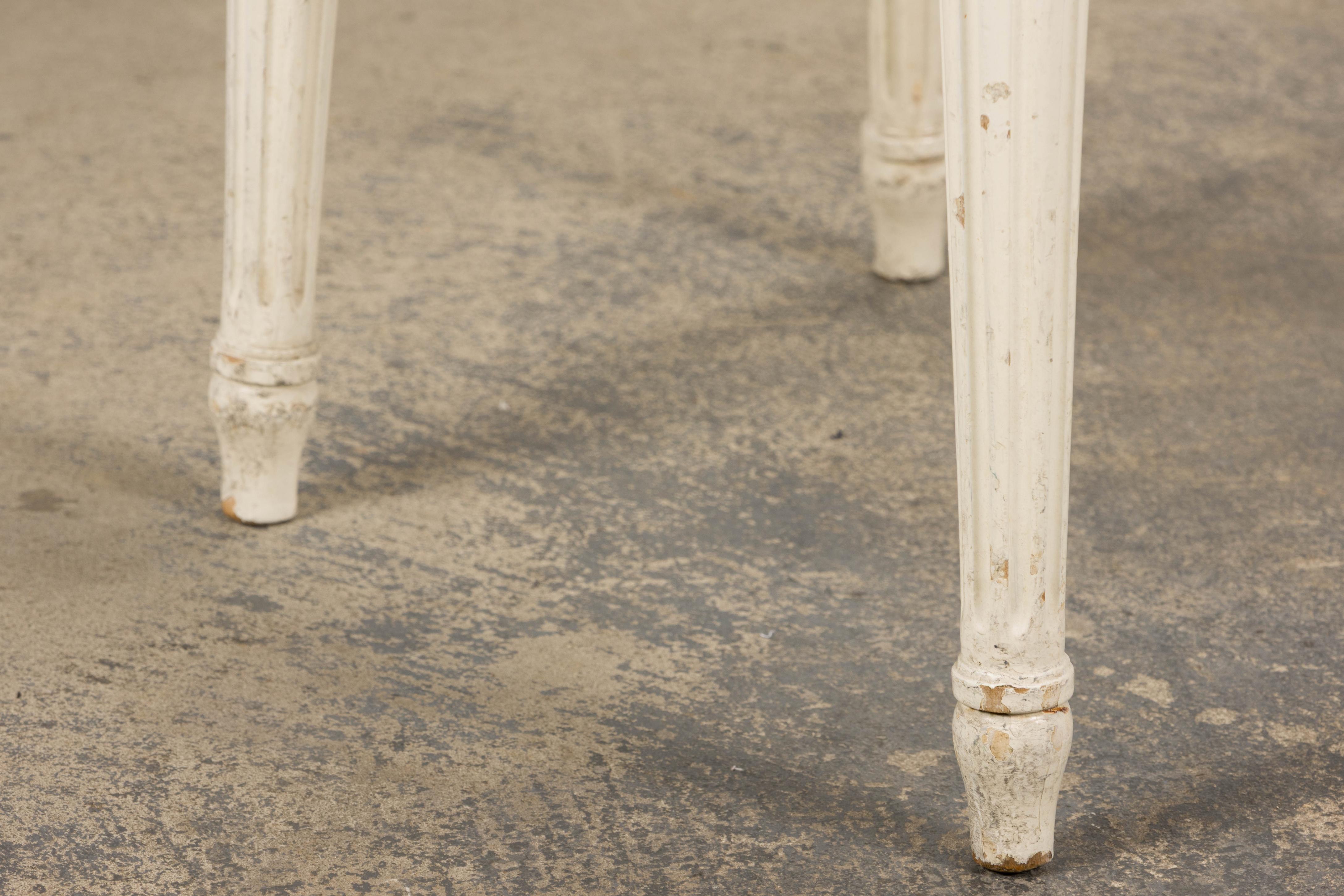Antique French Louis XVI Painted Side Chairs in Pink Chinoiseries Fabric- A Pair For Sale 6