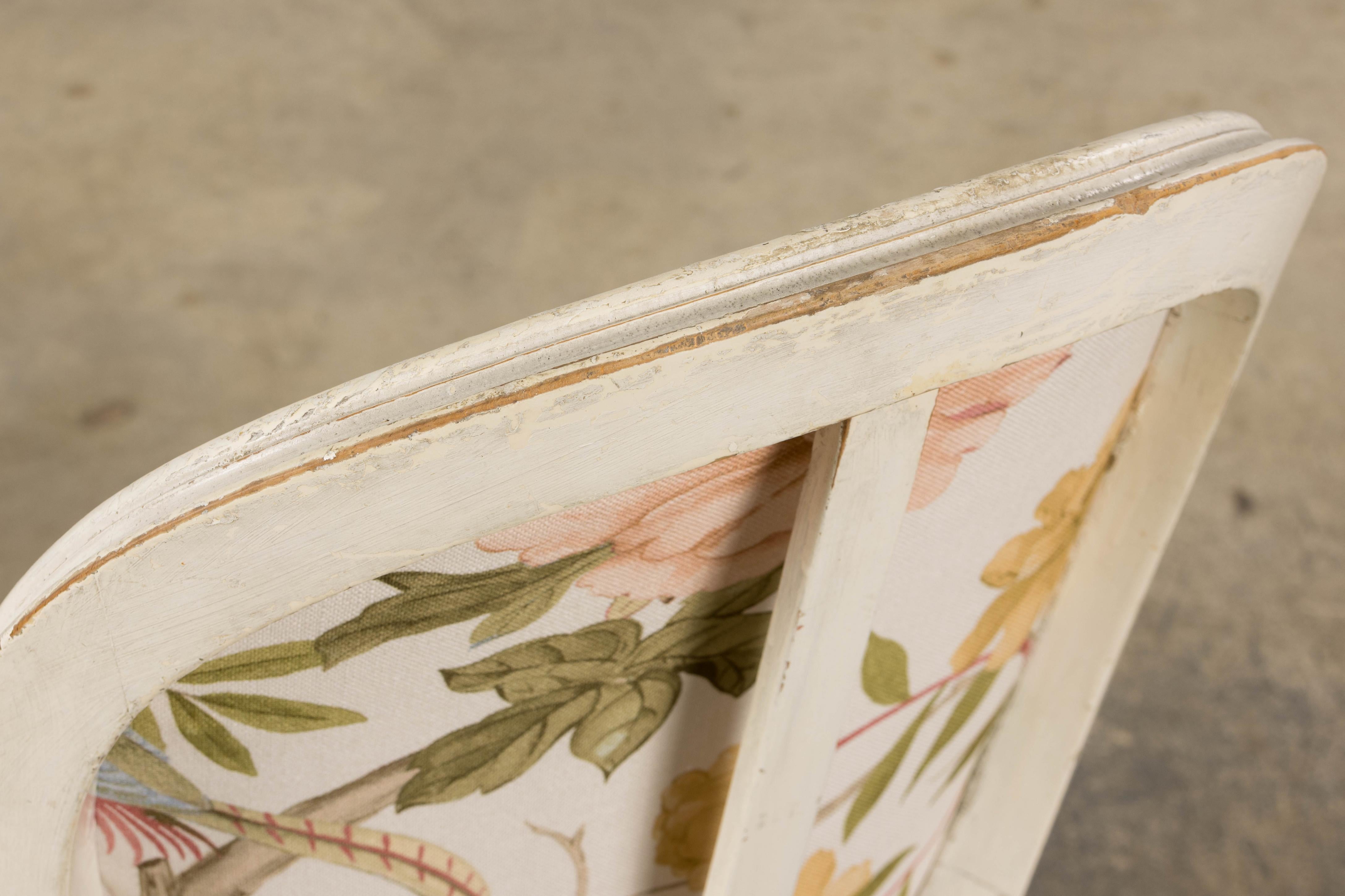 Antique French Louis XVI Painted Side Chairs in Pink Chinoiseries Fabric- A Pair For Sale 15