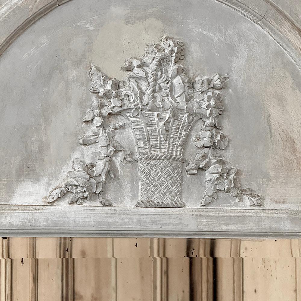 Antique French Louis XVI Painted Trumeau Mirror Bon état - En vente à Dallas, TX