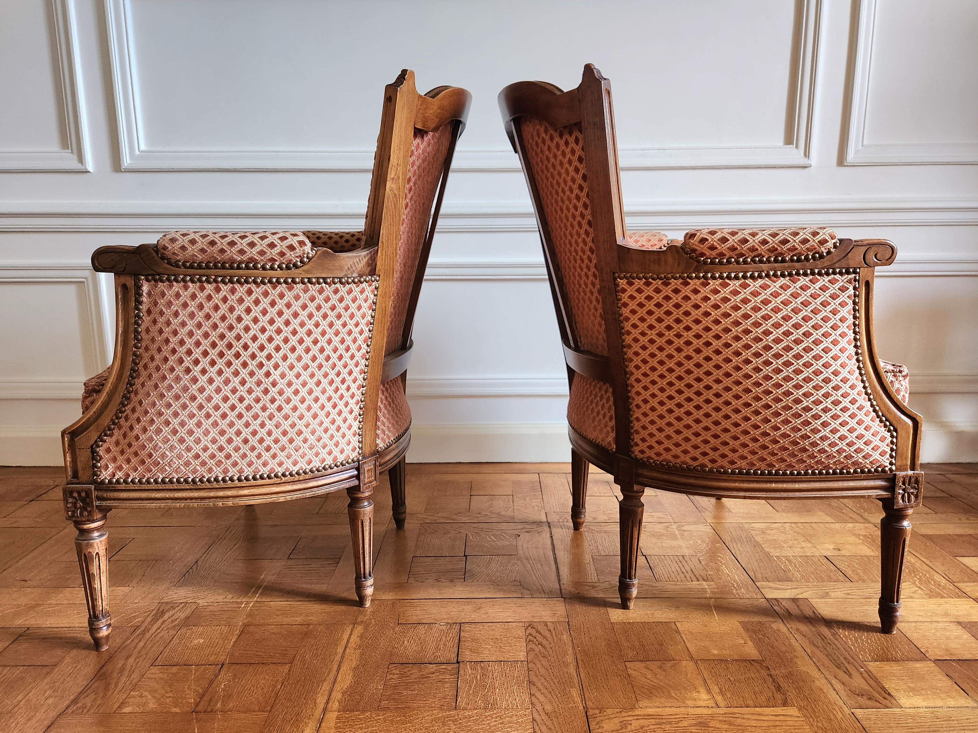 Hand-Carved Antique French Louis XVI Pair Of Armchair For Sale
