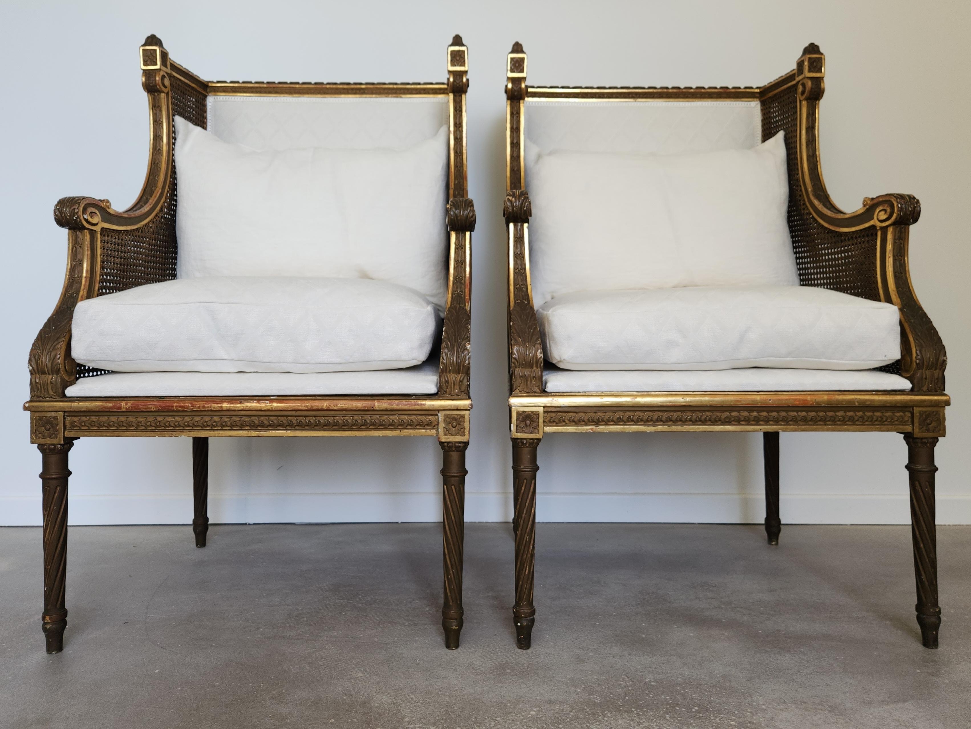 Antique French Louis XVI Pair Of Armchair, Gilded Wood, 18th Century For Sale 3