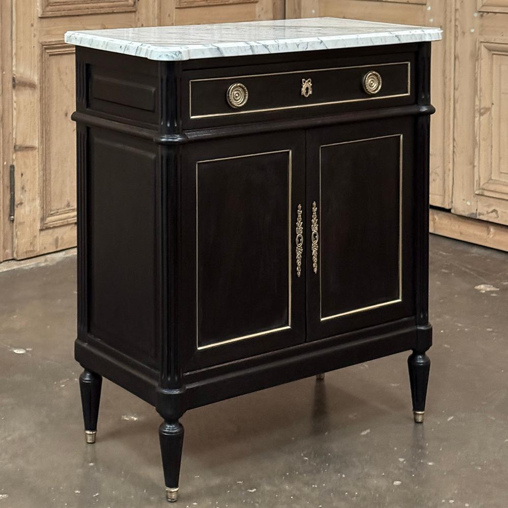 Luigi XVI Antique French Louis XVI Petite Mahogany Buffet con marmo di Carrara in vendita