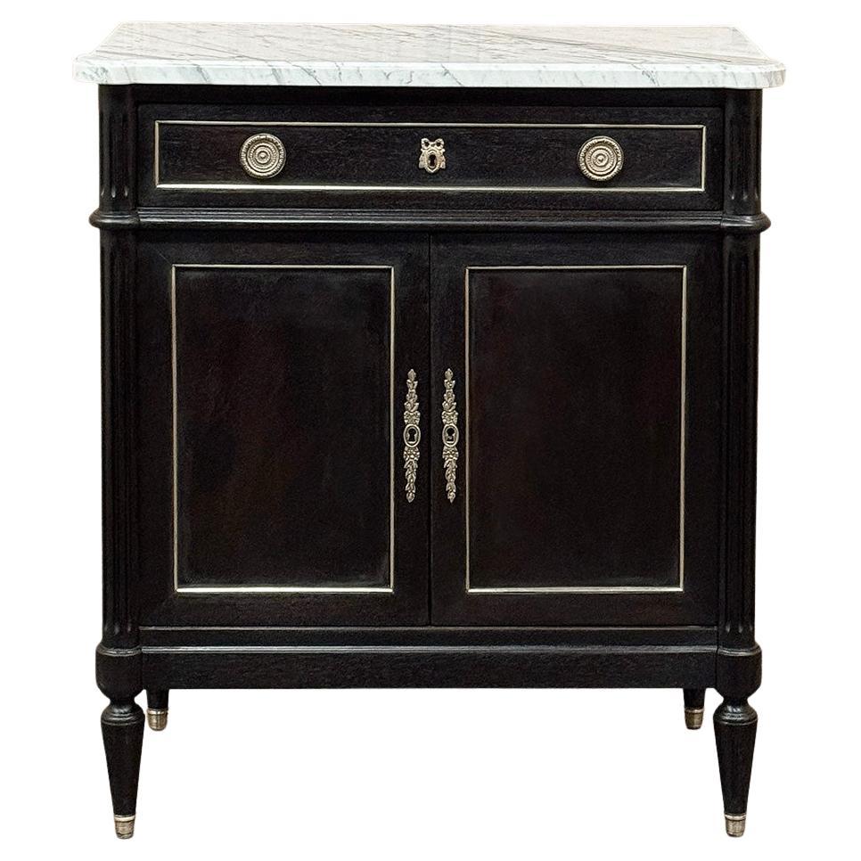 Antique French Louis XVI Petite Mahogany Buffet con marmo di Carrara in vendita