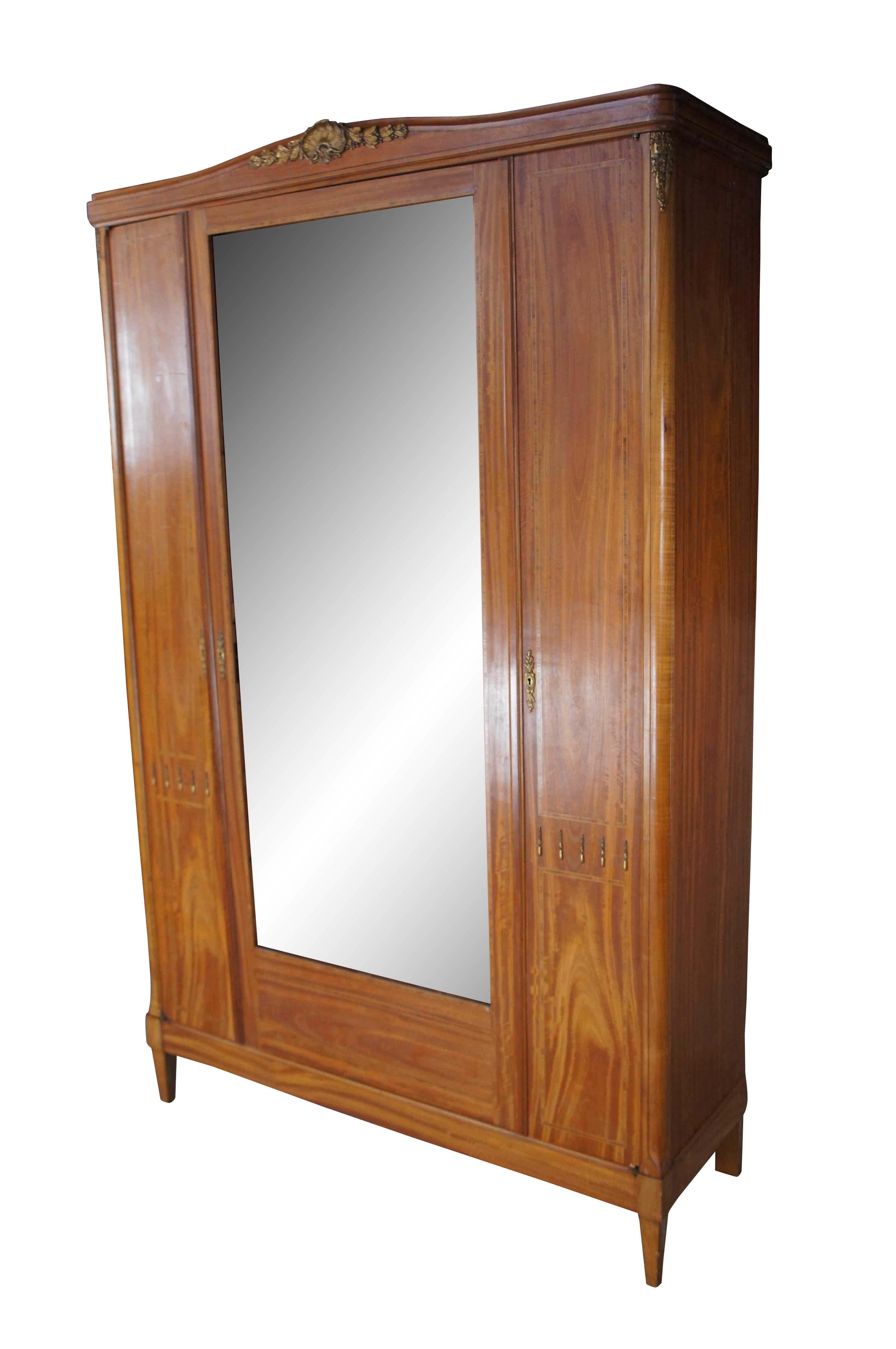 Antique French Louis XVI Satinwood Knockdown Armoire Wardrobe Linen Press Mirror In Good Condition In Dayton, OH