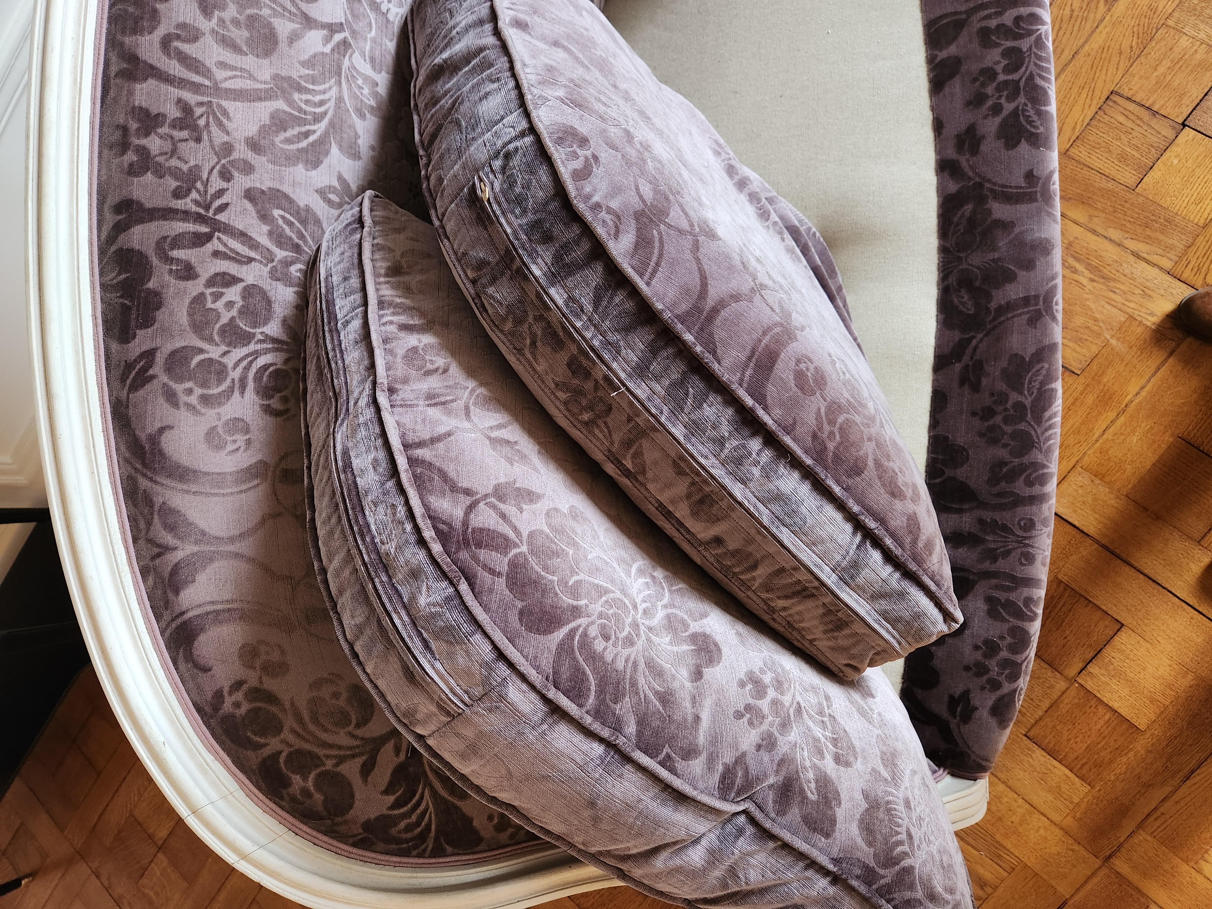 Antique French Louis XVI SeatAntique French Sofa, Maison Pierre Frey Velvet Terciopelo en venta